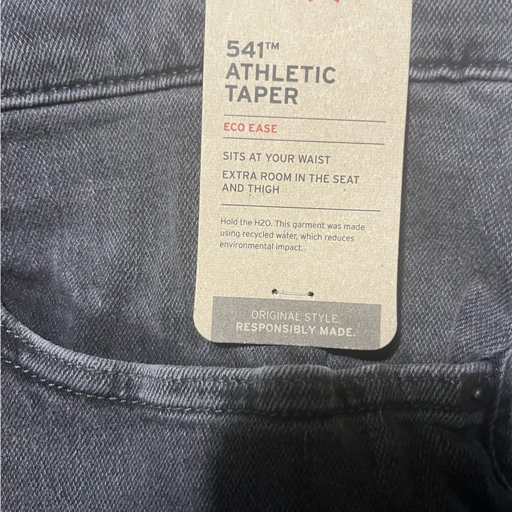 Levi's Men's 541 Athletic Taper Jeans - Black wash/Dark Gray
